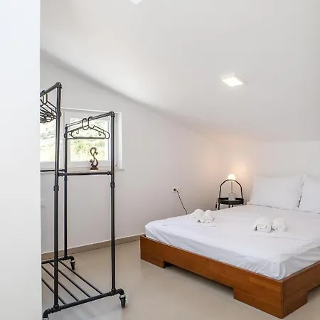 Casa Adelita Pag 公寓