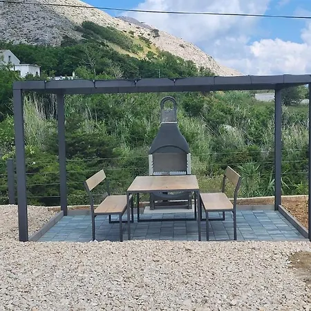 Casa Adelita Pag 公寓 *